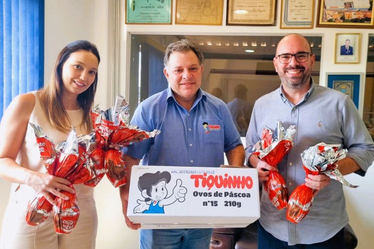 Fundo Social: 1ª Páscoa solidária de São Carlos recebe doação da empresa doces Tiquinho