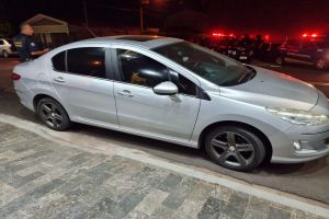 GM apreende carro clonado no Jardim Cruzeiro do Sul