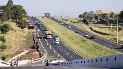 DER-SP espera 16,7 milhões de veículos nas rodovias estaduais durante o feriado de Aparecida