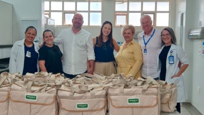 Fundo Social entrega 70 kits para recém-nascidos a maternidade Dona Francisca Cintra Silva