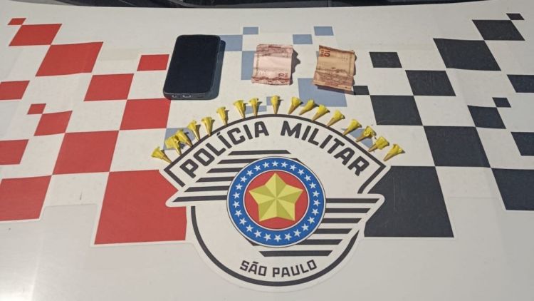 Operação Feriado Tiradentes: Polícia Militar prende suspeito por tráfico e apreende drogas em Brotas