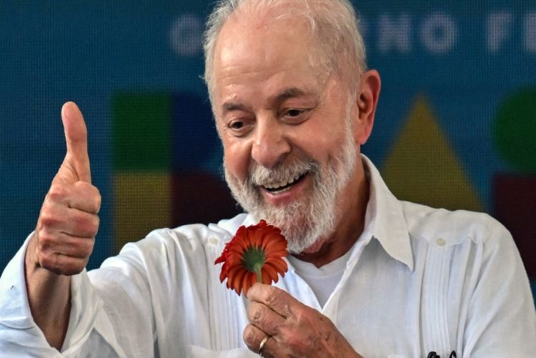 Aprovação de Lula fica em 35% e reprovação vai a 33%, aponta Datafolha