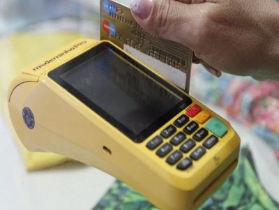 Banco Central estuda o fim do crédito rotativo do cartão de crédito