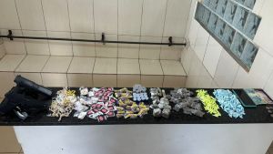 Cerco policial no CDHU termina com prisão e apreensão de drogas em São Carlos