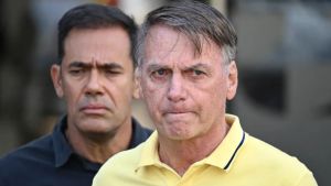 Bolsonaro mapeou ao menos três países como opções de fuga