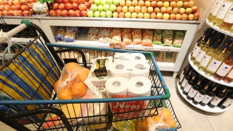 Cesta básica tem custo menor em 11 capitais, mostra Dieese