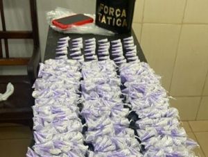 Força Tática detém menor com mais 800 microcubos de cocaína