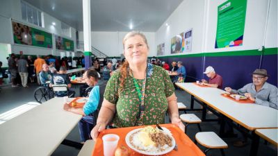 Nosso Prato do São Carlos 8 retoma atendimento com almoço em sistema self-service
