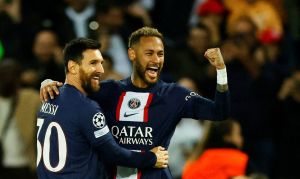 PSG goleia time israelense com show de Neymar, Messi e Mbappé