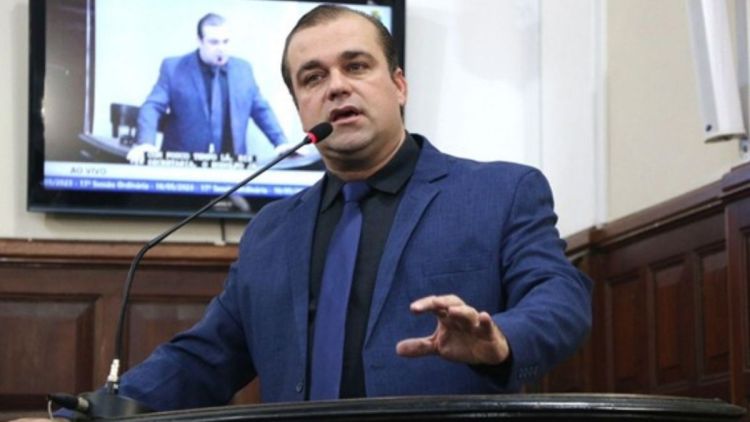 Gustavo Pozzi destaca 1° mês da escola estadual Arlindo Bittencourt com o modelo Civico-Militar