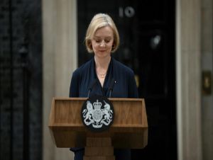Reino Unido tem nova disputa pelo poder e Boris Johnson quer retornar