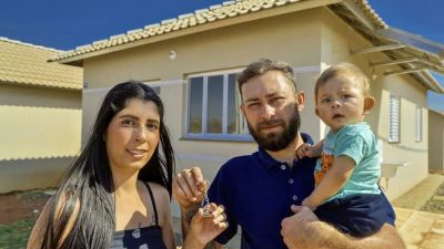 Casa Paulista: Governo de SP entrega as chaves da casa própria a 498 famílias em Matão