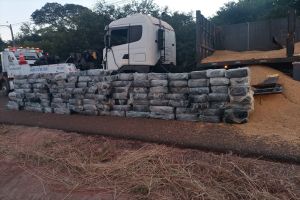 Polícia apreende quase 3 toneladas de maconha em carga de soja em Andradina