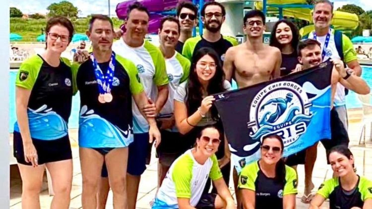 Equipe Cris Borges conquista 28 medalhas na Etapa Paulista Master de Natação