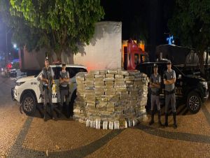 PM e PF apreendem 1,5 tonelada de drogas