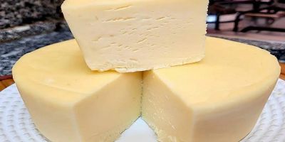 Com apenas 4 ingredientes faça queijo caseiro da melhor qualidade