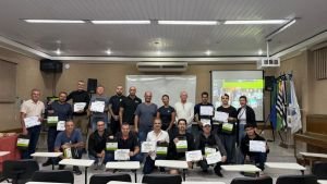 FESC entrega certificados a alunos do curso de mecânica de bicicletas