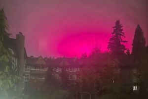 Céu cor-de-rosa em intriga moradores, mas é desvendado por autoridades