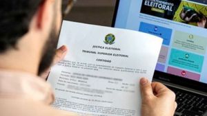 Certidão de quitação eleitoral: veja como emitir na internet; prazo para regularizar título vai até 6 de maio