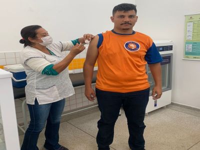 Hoje (20) tem plantão de vacinação contra gripe e covid-19 em São Carlos; saiba onde