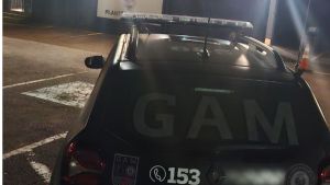 Mandado por furto leva à prisão durante ronda noturna da Guarda Municipal