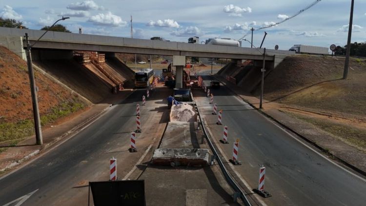 Viaduto da UFSCar será interditado, no final de semana, para içamento de vigas