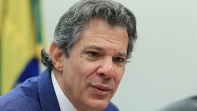 Haddad diz que tarifaço de Trump não tem racionalidade econômica