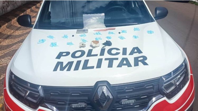 Polícia Militar desarticula ponto de armazenamento de drogas em Brotas