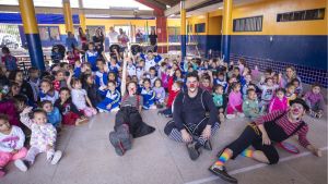 Projeto 'Caçadores de Mosquito' leva prevenção à dengue a 72 escolas municipais