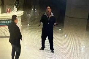 Pelo menos dois mortos e 21 feridos em ataque à faca em hospital na China