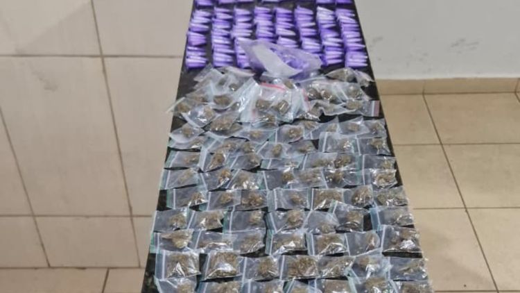 Ação do GAM termina com apreensão de drogas e confusão com moradores em São Carlos