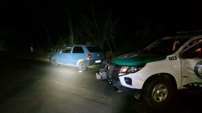 Vigilante presencia abandono de carro e Guarda Municipal descobre que veículo havia sido furtado