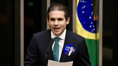 Plano alternativo ao IOF deve ser duradouro e evitar 'gambiarras tributárias', diz Hugo Motta