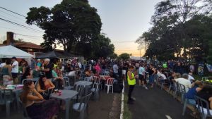 Prefeitura regulamenta uso de espaços públicos para colocação de mesas e cadeiras