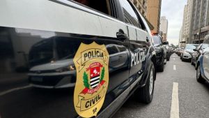 Esquema de venda de ingressos falsos para show de rock é alvo de operação da Polícia Civil em SP