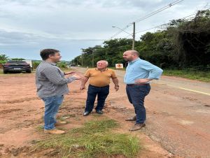 Estrada que liga o Embaré ao Aracê de Santo Antônio recebe melhorias