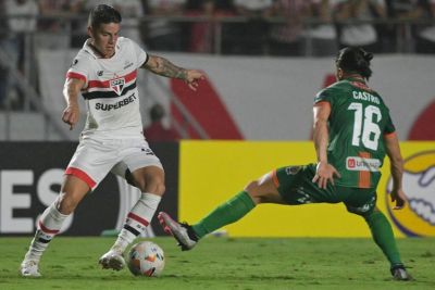 São Paulo sofre, mas vence Cobresal no apagar das luzes e respira na Libertadores