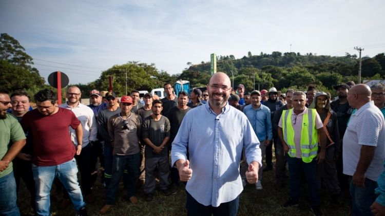 Programa São Carlos mais Bonita inicia mutirão de limpeza no Cidade Aracy