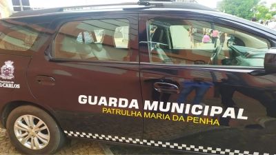 Após agressões, mulher corre pela rua e pede socorro; Guarda Municipal retira filhos de casa e caso vira denúncia na CPJ