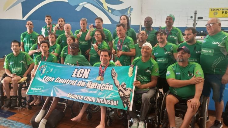São Carlos conquista 44 medalhas no Campeonato Paulista de Paranatação de Inverno