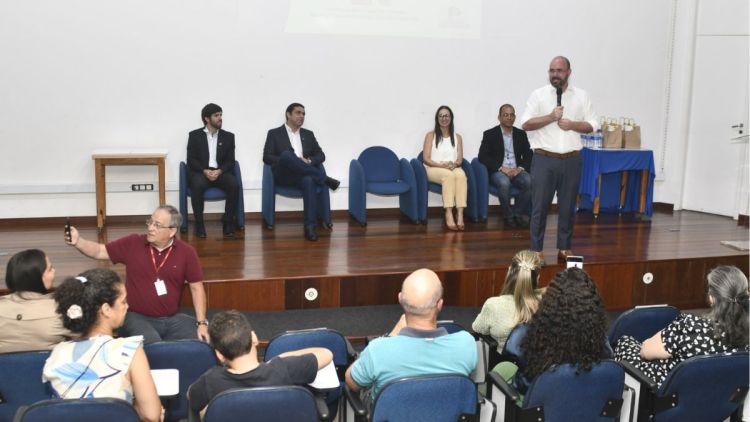 Programa Famílias Fortes: prefeito Netto Donato participa da certificação de núcleos familiares