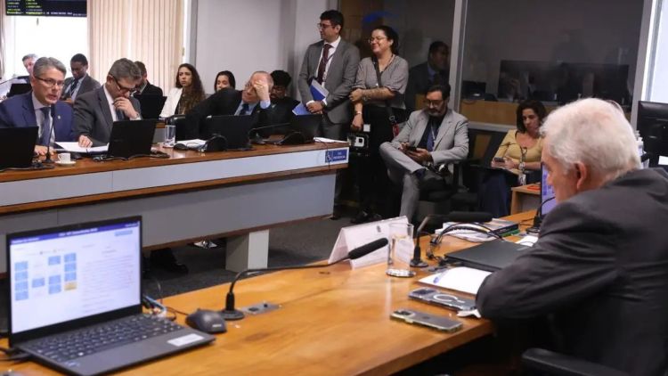 CCJ do Senado adia votação do PL Antifacção para 10 de dezembro