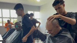 Fesc recebe idosos da Nave Sal da Terra em tarde de cuidado acolhimento e troca de experiências