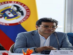Governo colombiano pede que grupo rebelde suspenda planos para paralisação armada