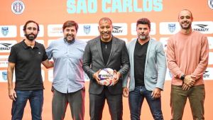 Secretaria recebe kits esportivos como parte do legado da Copinha