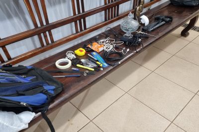 Bandido furta escritório, mas acaba preso