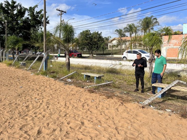 Vereador Bruno Zancheta realiza visita em áreas de lazer com secretário de Esportes Thiago de Jesus