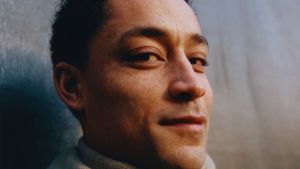 Loyle Carner desembarca no Brasil pela primeira vez para show único em São Paulo