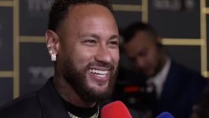 Neymar deixa futuro aberto e não descarta aposentadoria no fim do ano: "Vou pensar"