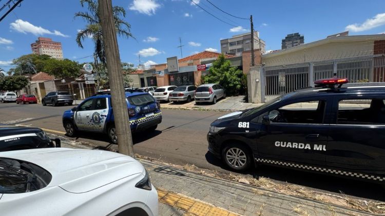 Descumprimento de medida protetiva termina em prisão na Vila Nery